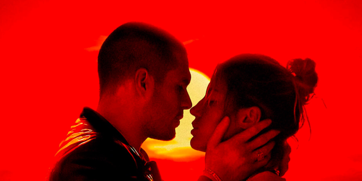 Clotaire(François Civil) et Jackie(Adèle Exarchopoulos), adultes.